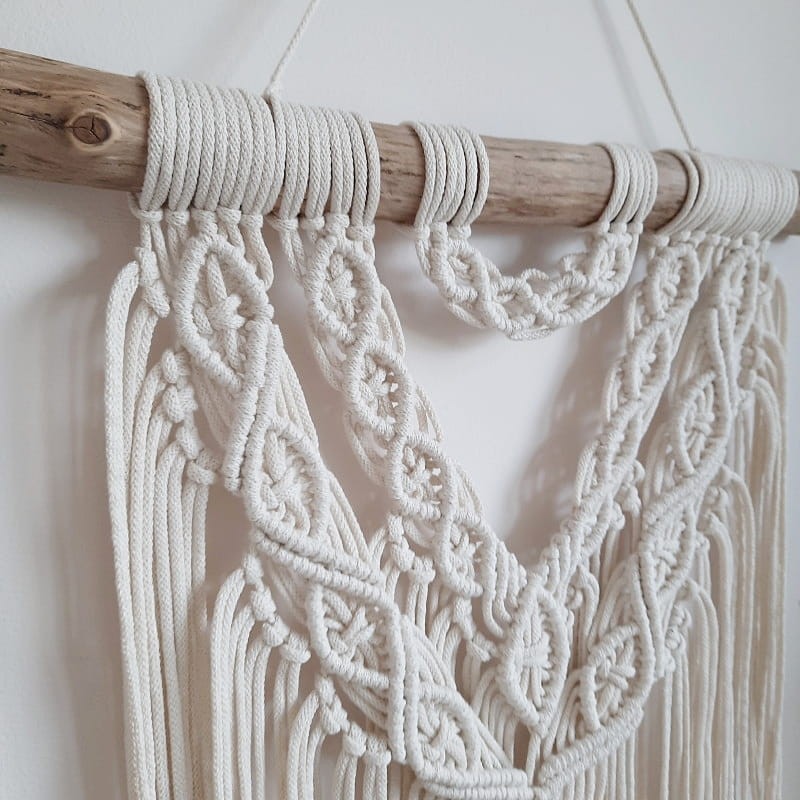 Makrama dekoracyjna na kiju rękodzieło Patrycja III