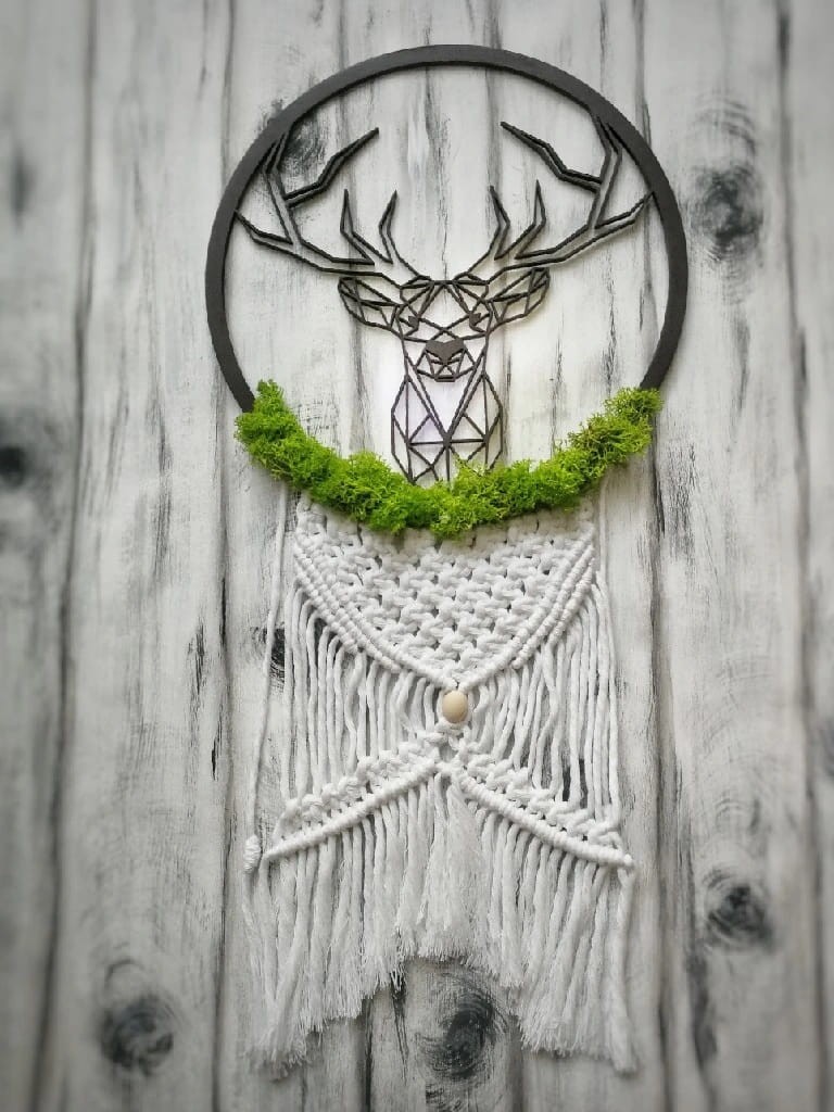 jeleń z chrobotkiem