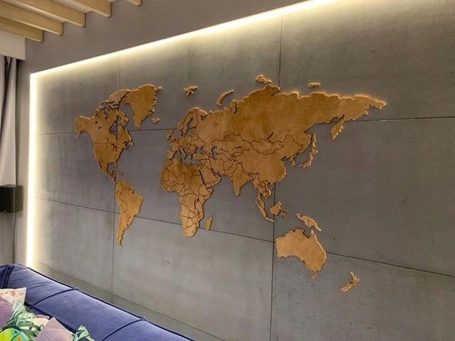 drewniana mapa swiata dąb