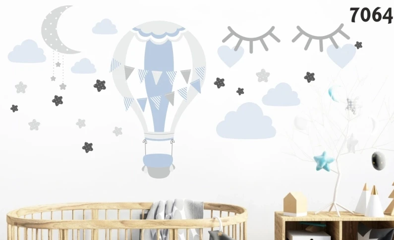 Naklejki dla dzieci na ścianę chmurki balon  patihome.pl