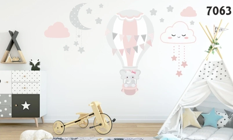 Naklejki dla dzieci na ścianę balon chmurki patihome.pl