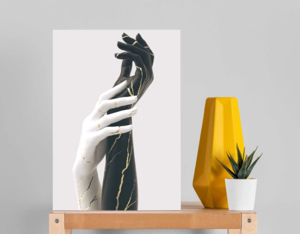 Obraz na płótnie canvas dłonie kontrast