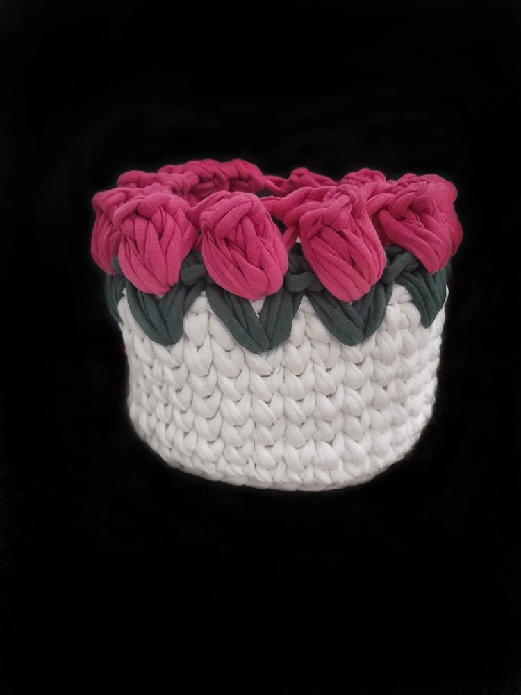 Koszyk makrama handmade tulipany