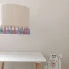 Lampa do pokoju dziecka Ozdobny klosz chwosty