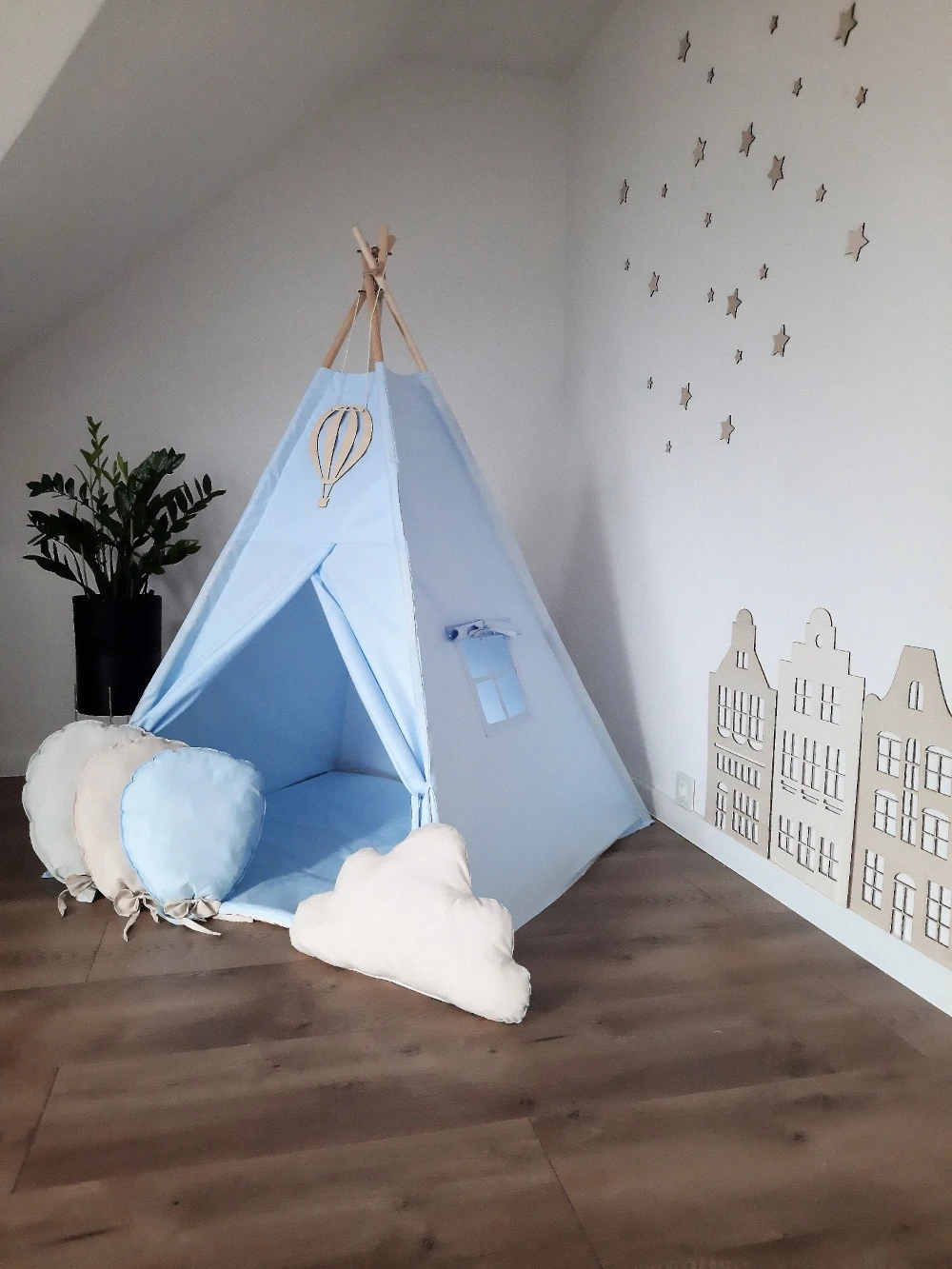Tipi + mata + poduszki niebieskie