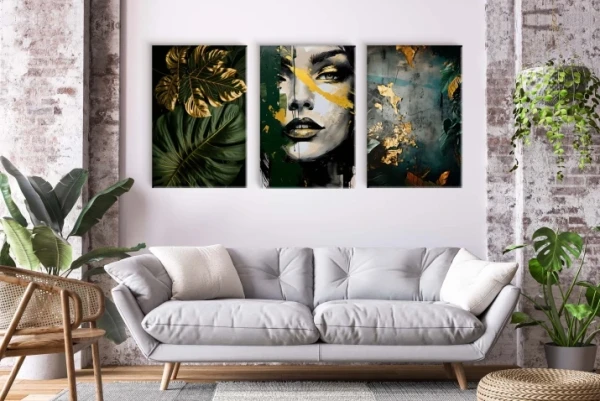 Obraz na płótnie canvas tryptyk kobieta