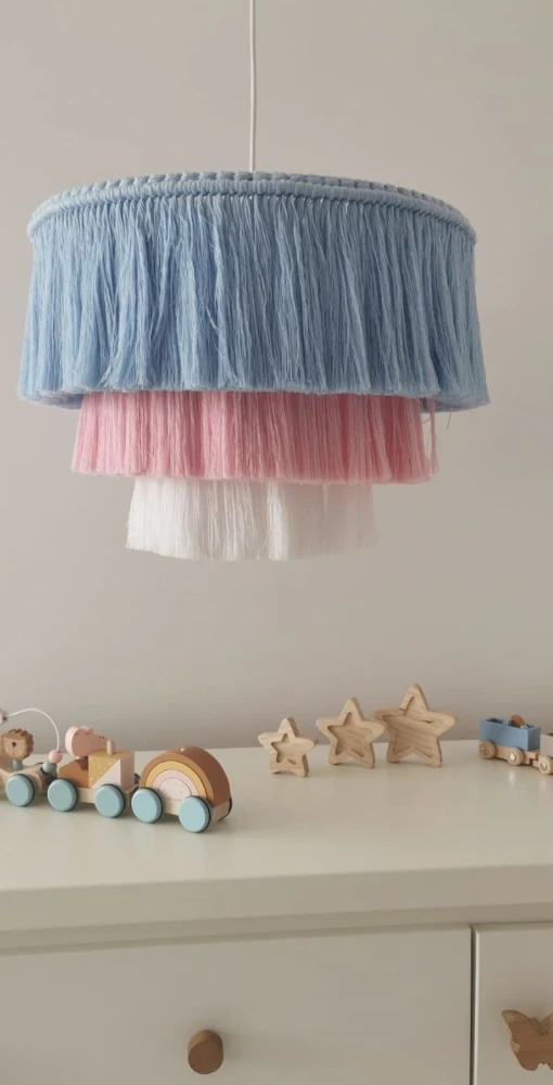 Lampa  trzykolorowa abażur sznurkowy do pokoju dziecka