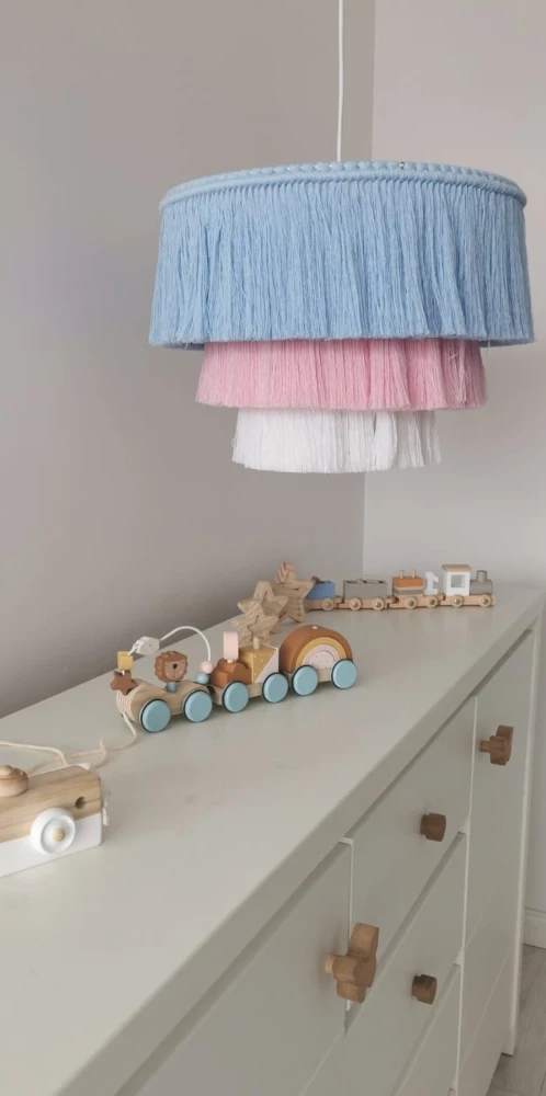 Lampa  trzykolorowa abażur sznurkowy do pokoju dziecka
