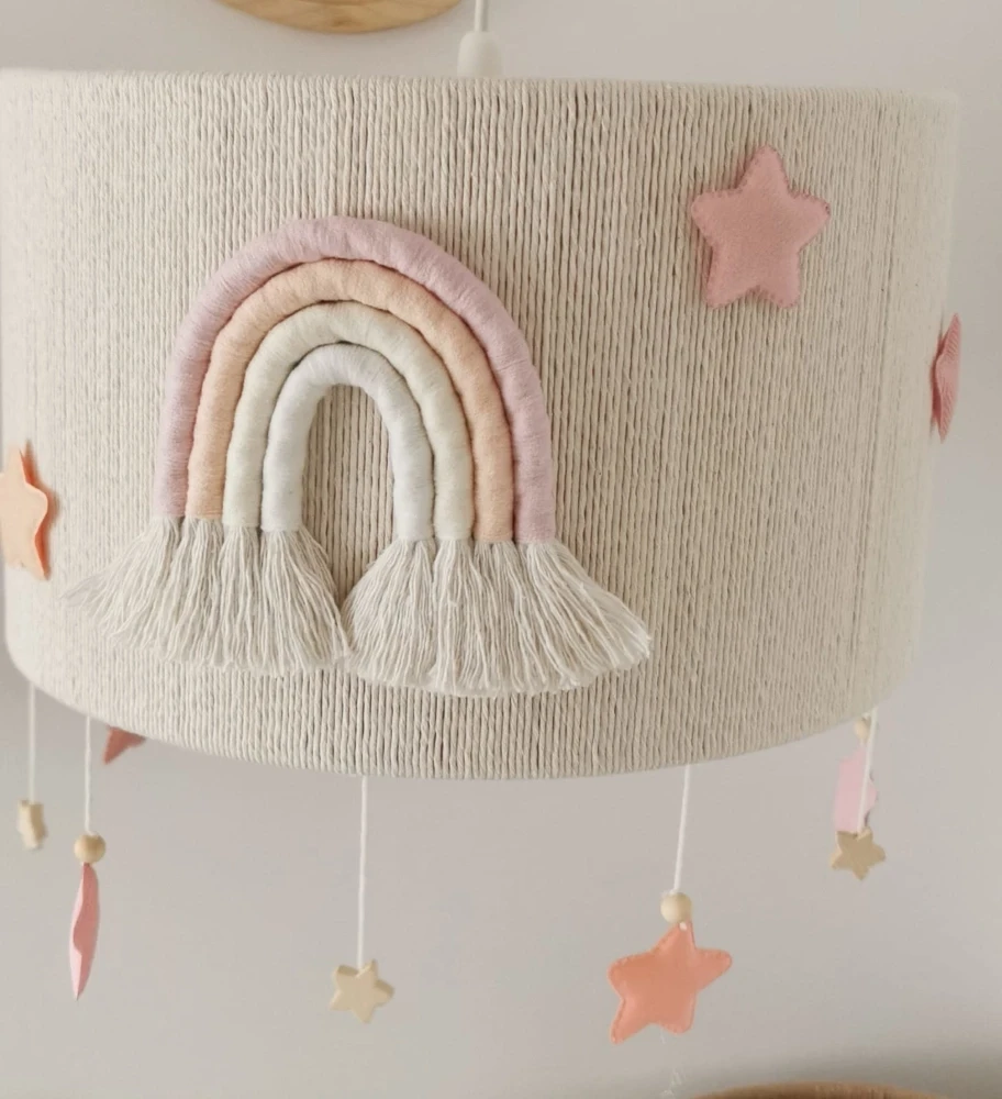 Lampa do pokoju dziecka abażur w pastelowe gwiazdki tęcza