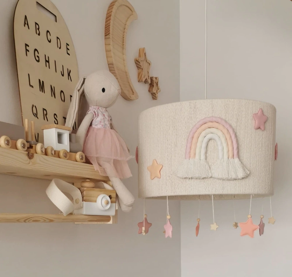 lampa-do-pokoju-dziecka