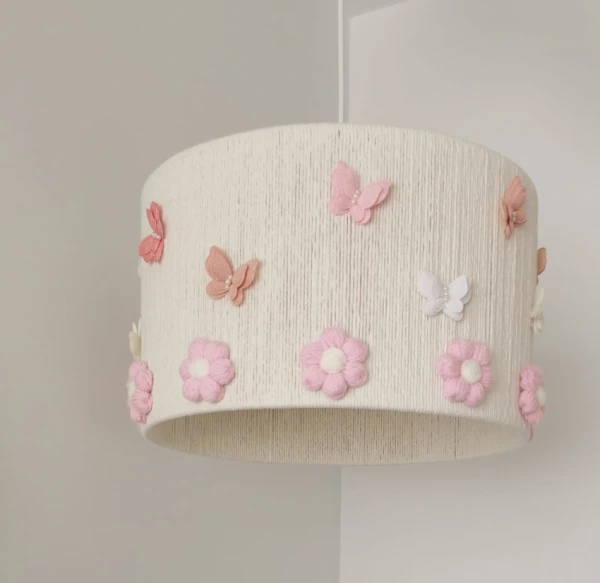 lampa do pokoju dziewczynki