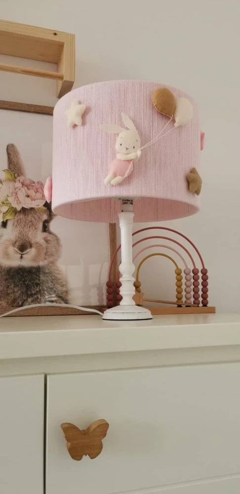 Lampa nocna do pokoju dziecka