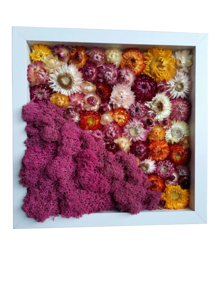Dekoracja handmade  w ramce 3D z chrobotkiem i kwiatami