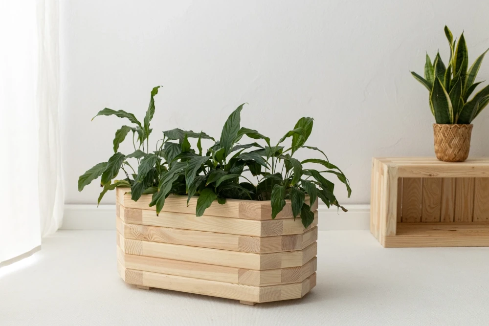 Drewniana donica ośmiokątna