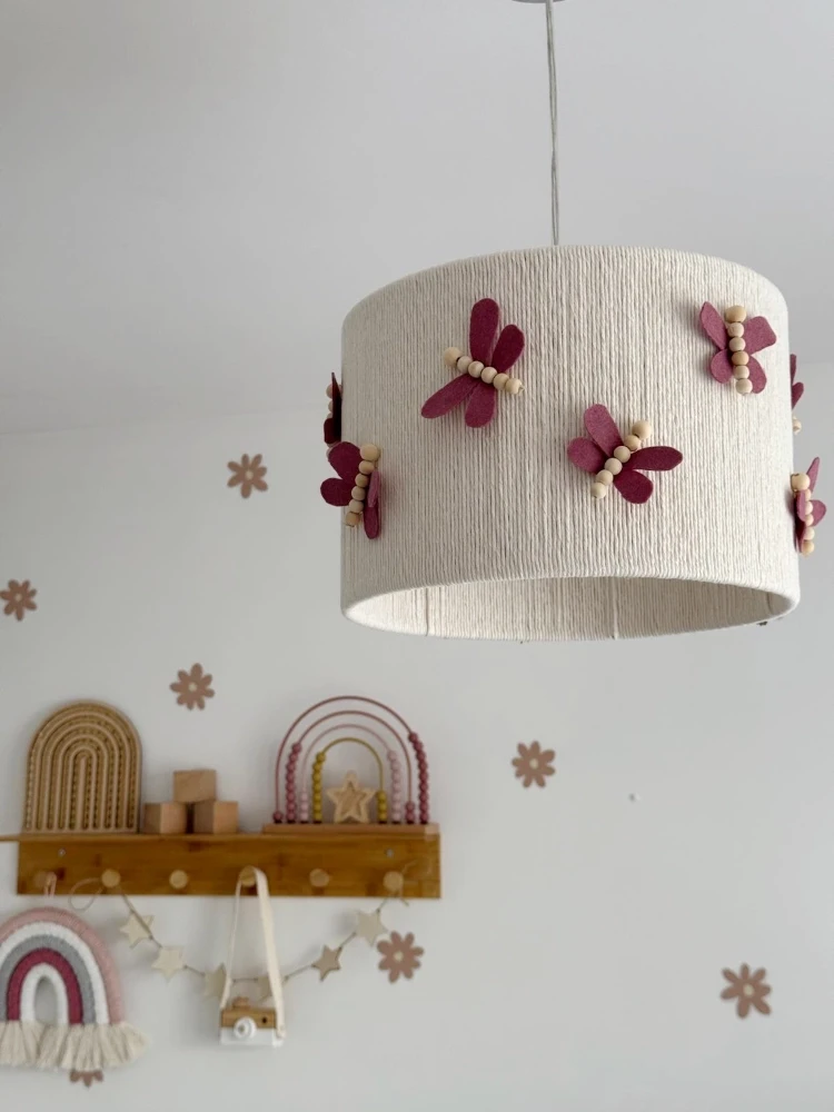 lampa z abażurem boho