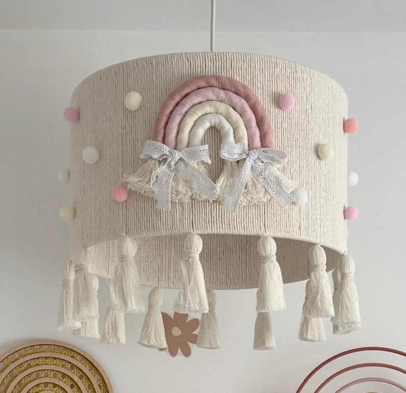 Lampa do pokoju dziecka