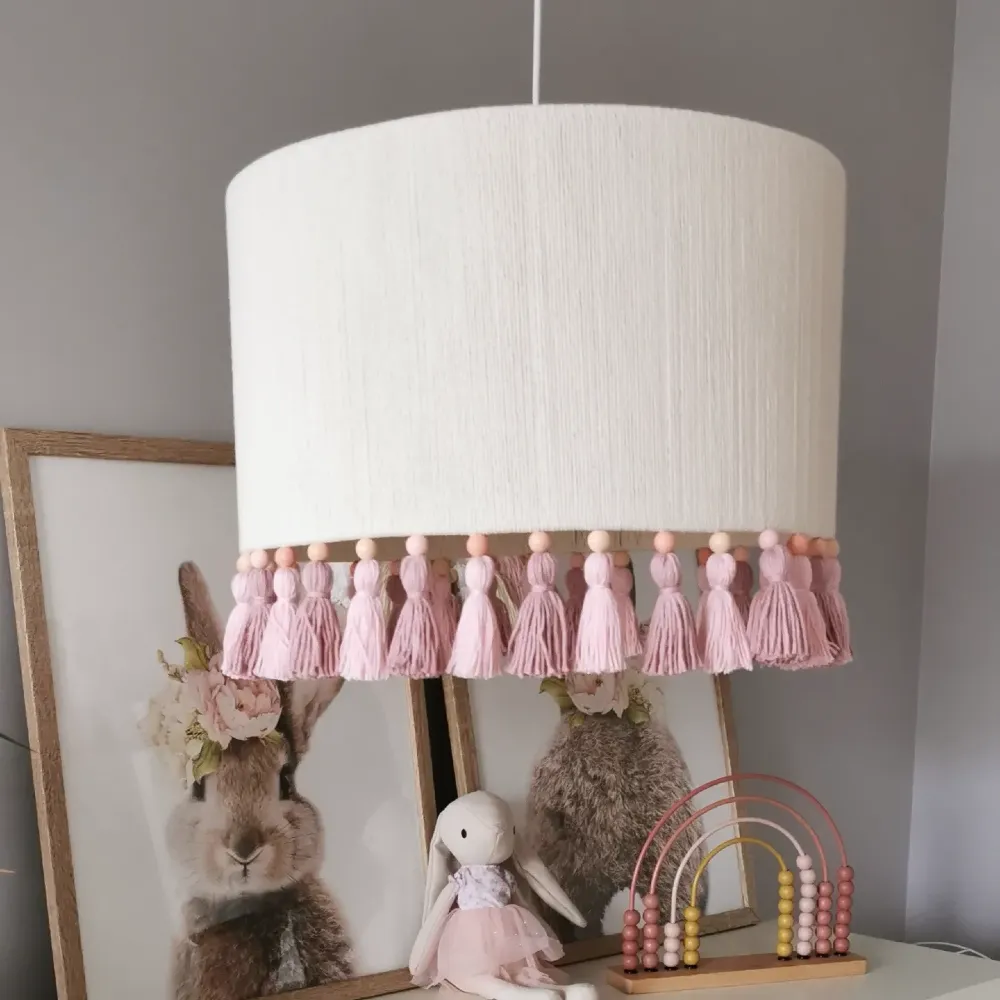 Lampa do pokoju dziecka Ozdobny abażur