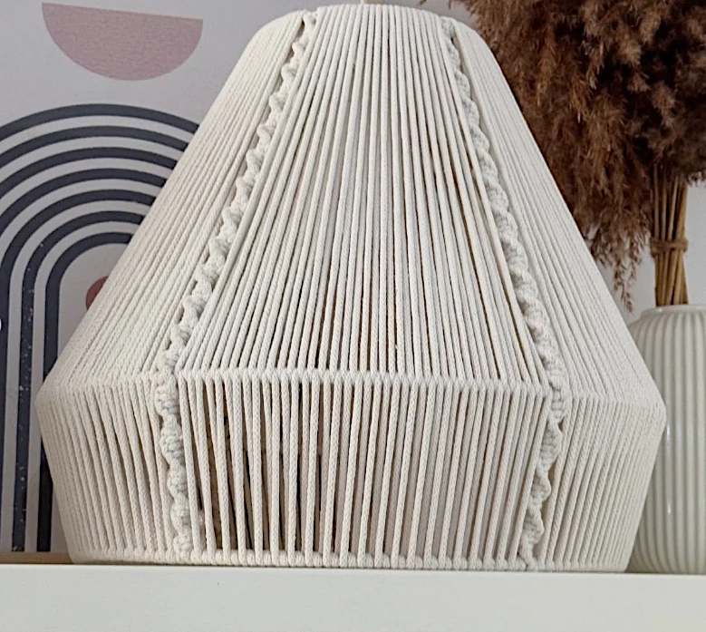 Lampa wisząca | abażur stożek ze sznurka