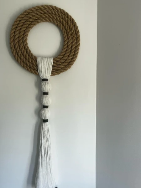 Dekoracja na ścianę | rękodzieło boho ze sznurka