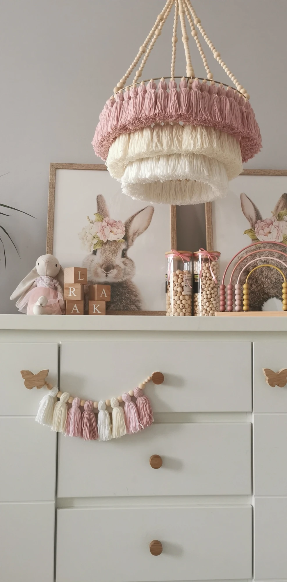 Lampa do pokoju dziecka abażur koraliki