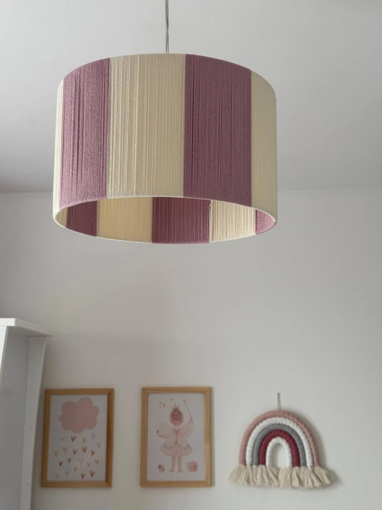 Lampa abażur sznurkowy w pasy