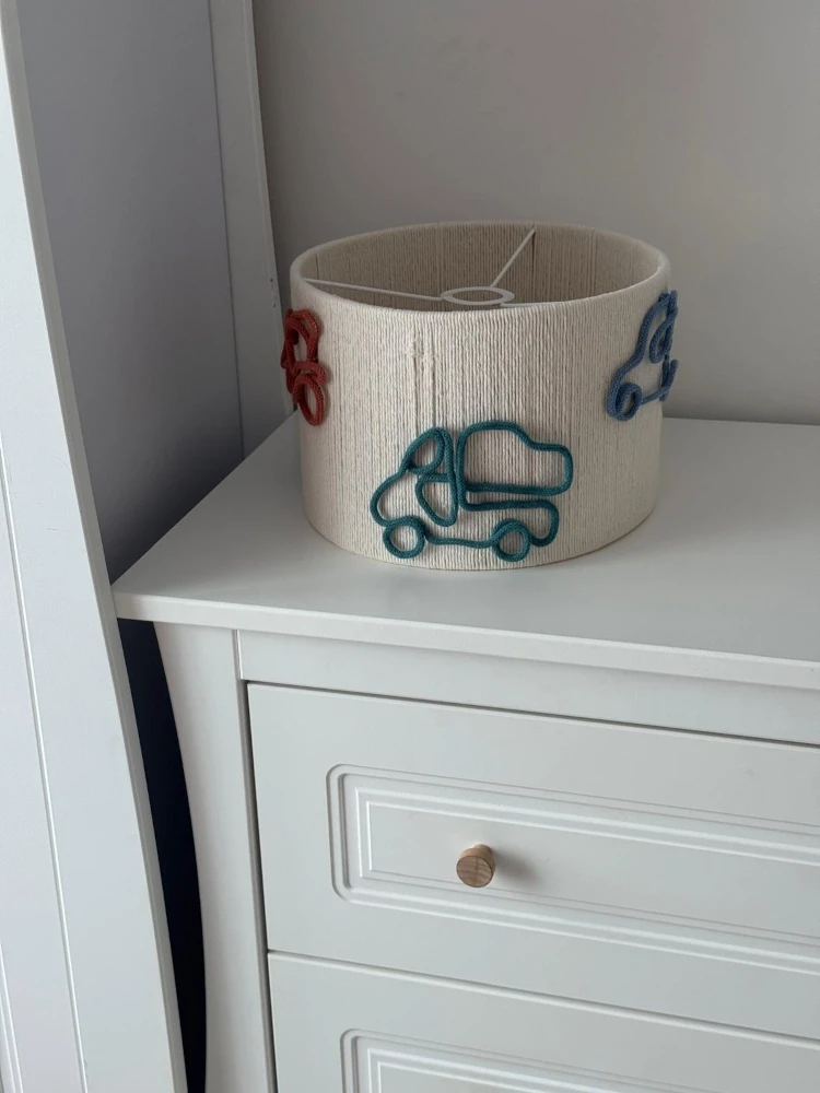 abażur sznurkowy do pokoju chłopca