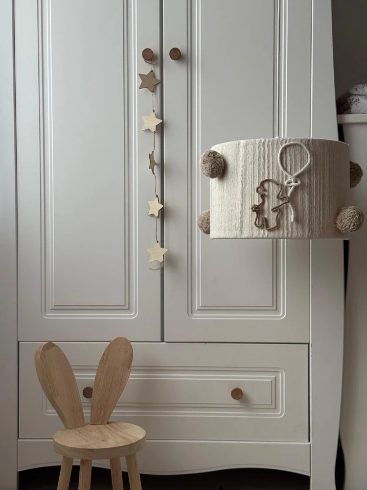 lampa wisząca do pokoju dziecka