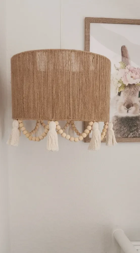 Lampa boho - abażur juta, chwosty, koraliki