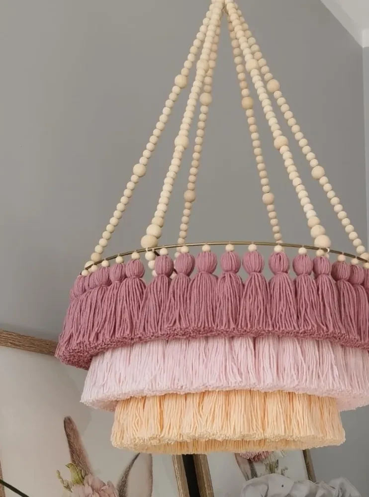 Lampa boho - kolorowy abażur ze sznurka z koralikami