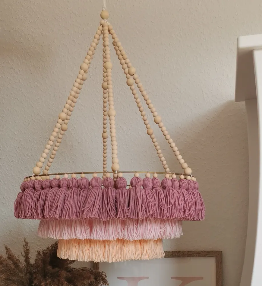 Lampa boho - kolorowy abażur ze sznurka z koralikami