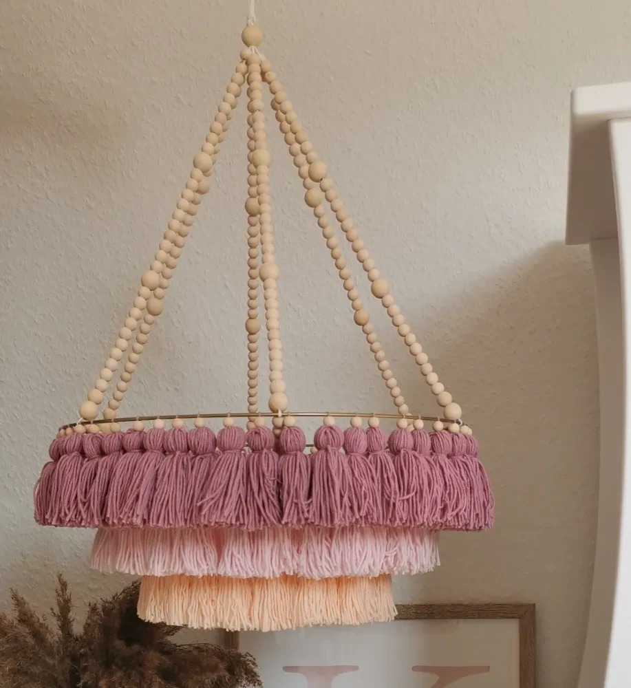 Lampa boho - kolorowy abażur ze sznurka z koralikami