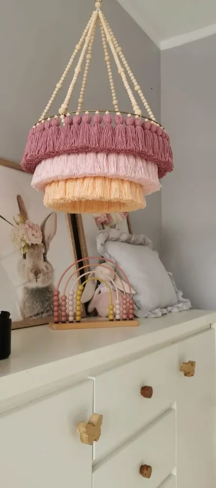 Lampa boho - kolorowy abażur ze sznurka z koralikami