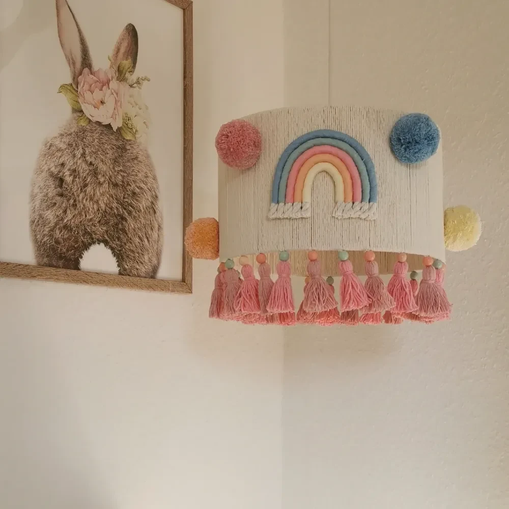 Lampa do pokoju dziecka abażur z tęczą