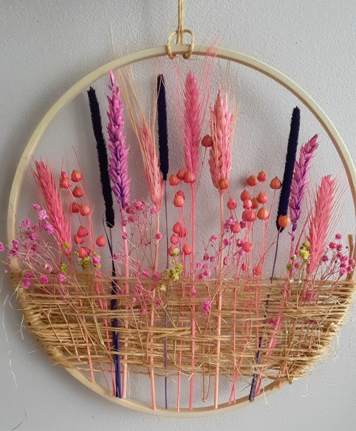 handmade | dekoracja na ścianę z suszonych roślin