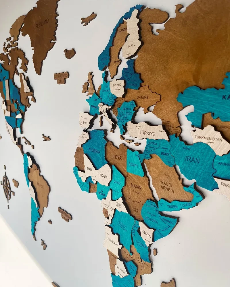 Drewniana mapa Świata 3D kolor Lazur