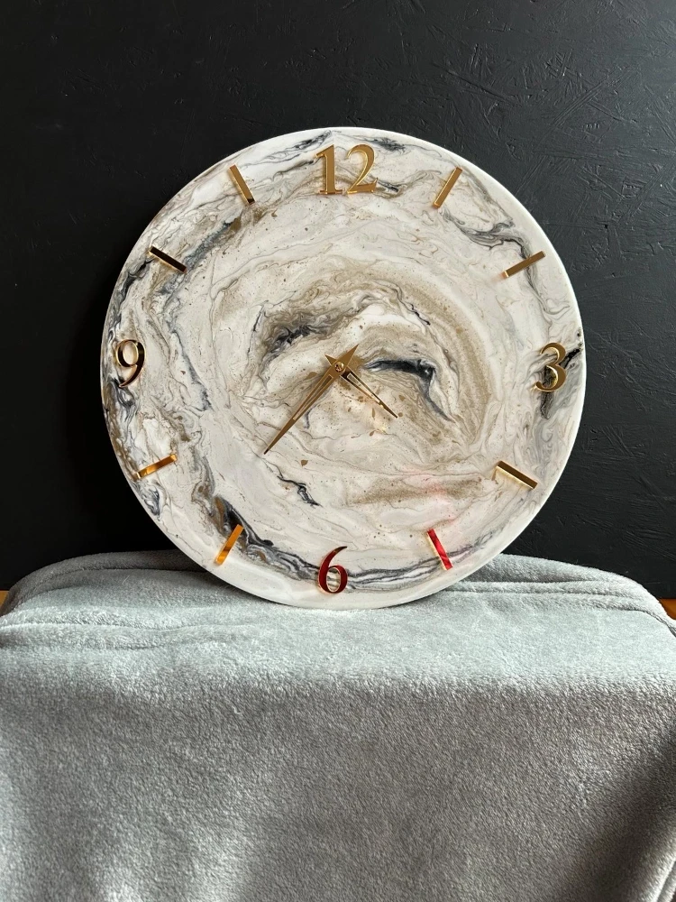 Zegar marmur glamour do salonu
