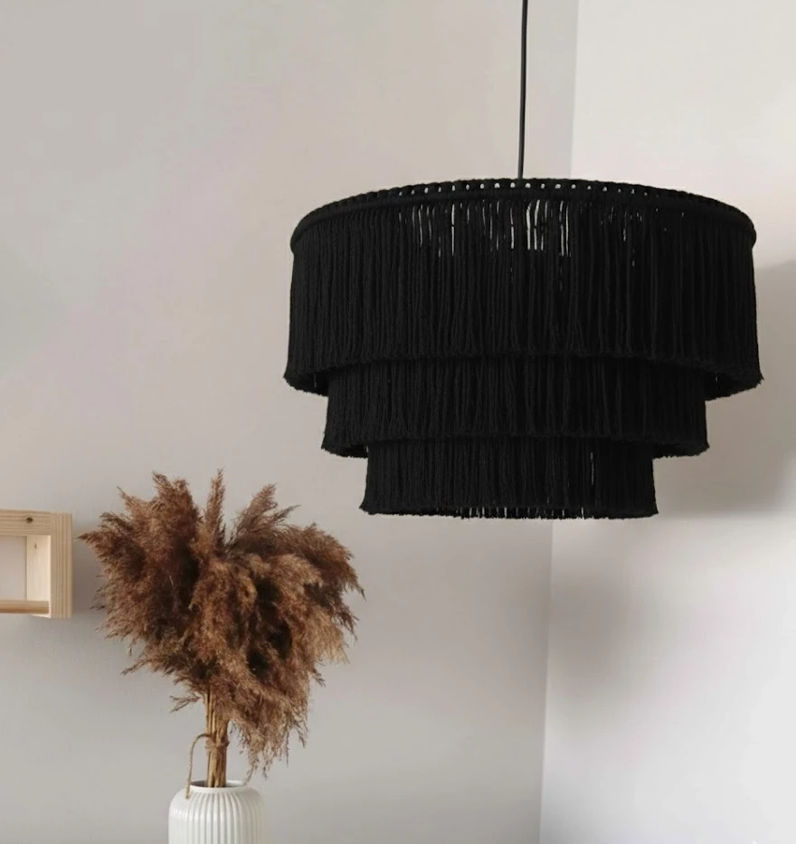 lampa sufitowa abażur sznurkowy czarny