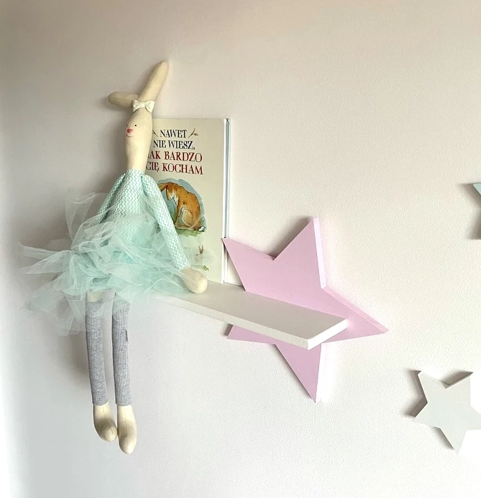 Dodaj blasku wnętrzu z półką w kształcie gwiazdy