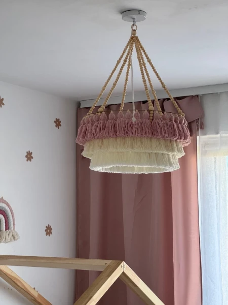 lampa kolorowe chwosty i koraliki