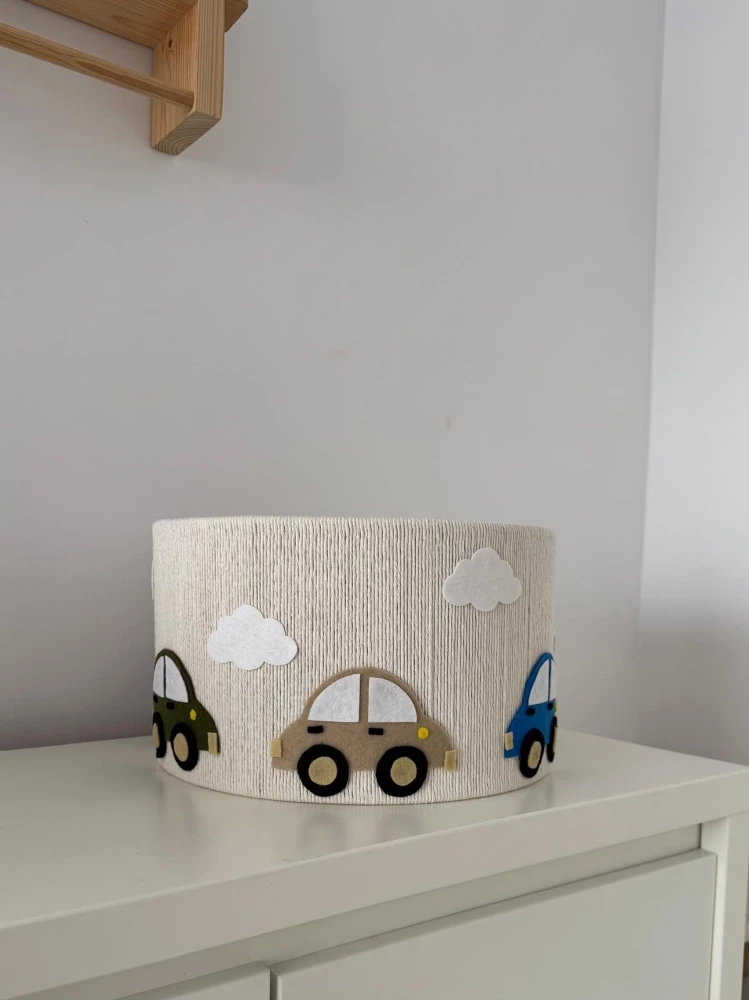 lampa z abażurem w autka