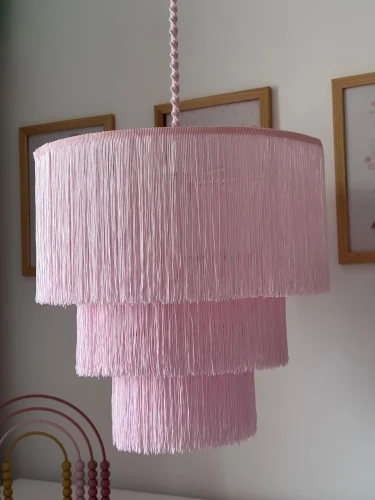 rozowa-lampa-sznurkowa-zyrandol-do-pokoju-dziewczynki-patihome