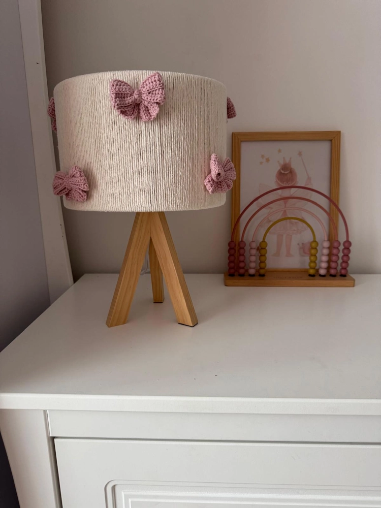 Lampka nocna |abażur w kokardki