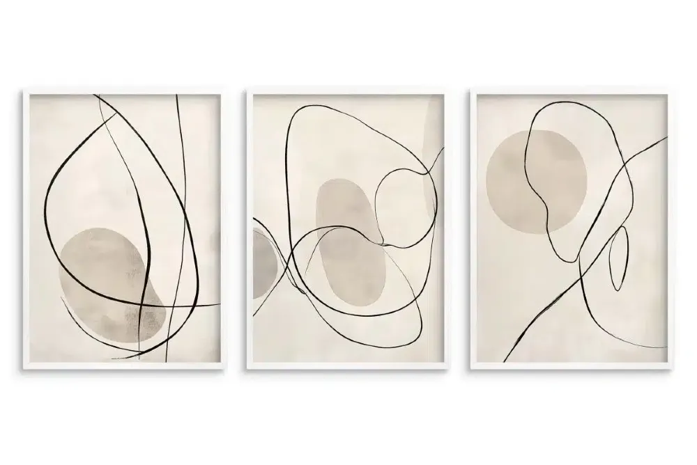 tryptyk plakatów abstrakcyjnych, czarne linie na beżowym tle
