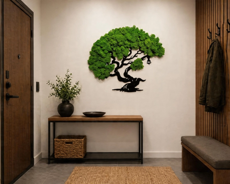 bonsai z chrobotkiem na ścianę przedpokoju