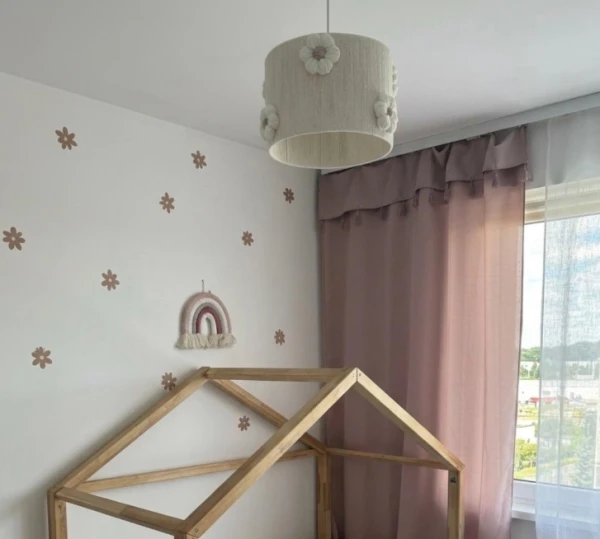kwiaty lampa wloczka  splot.webp