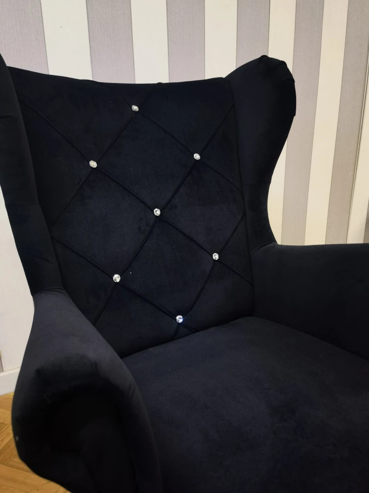 czarny fotel matt velvet